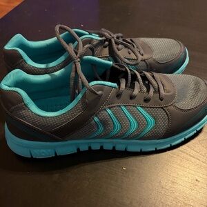 QIXP Gray and Teal Athletic lightweight Sneakers